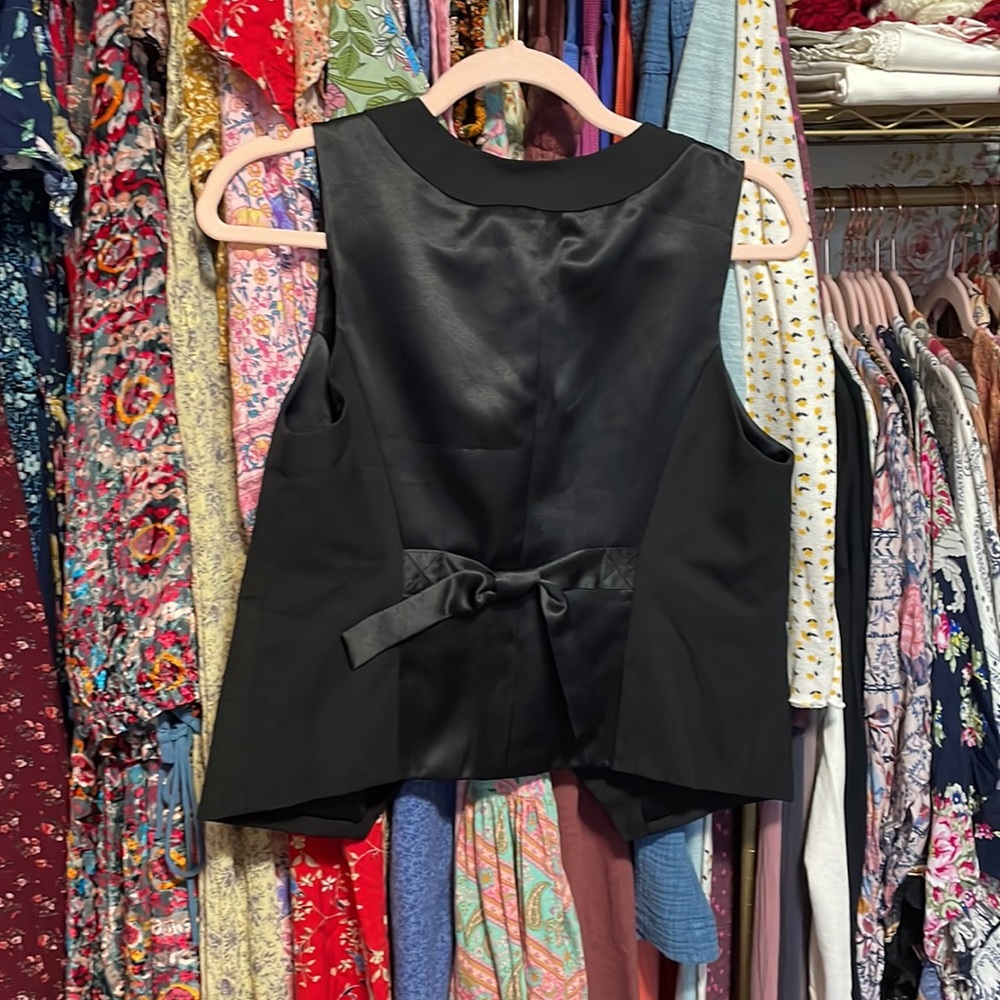 The Limited Black Vest Sz Small NWT - Picture 2 of 2